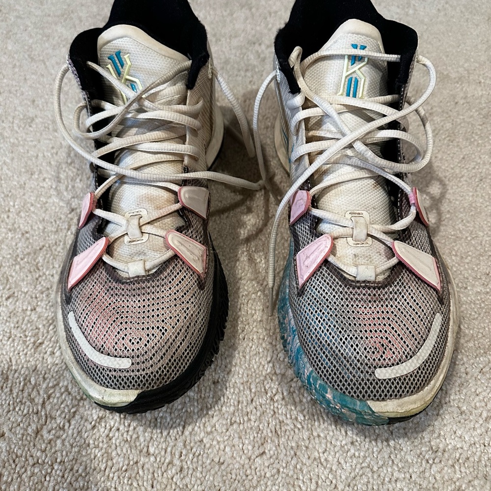 Nike White and Pink Athletic Sneakers